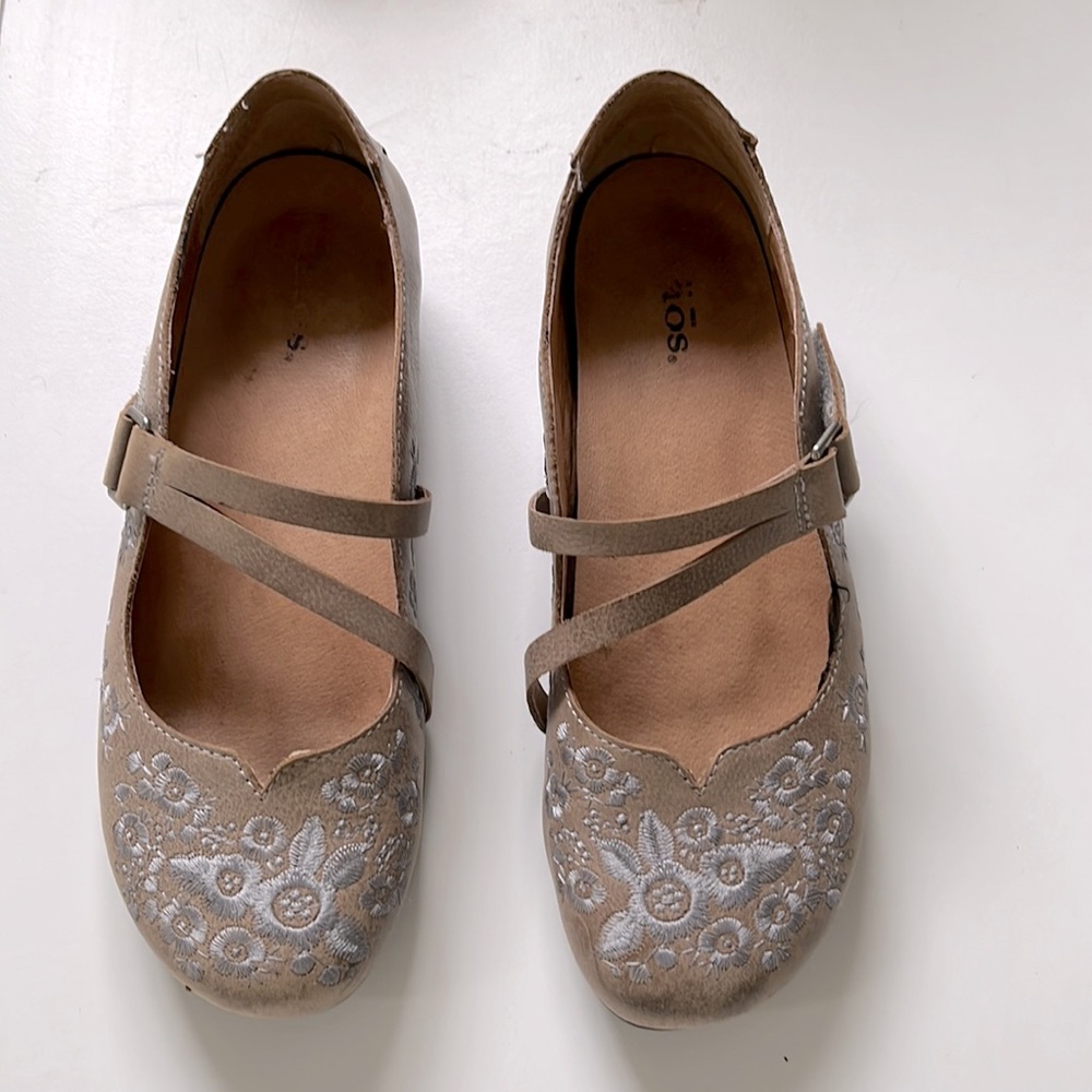Taos Women’s shoes